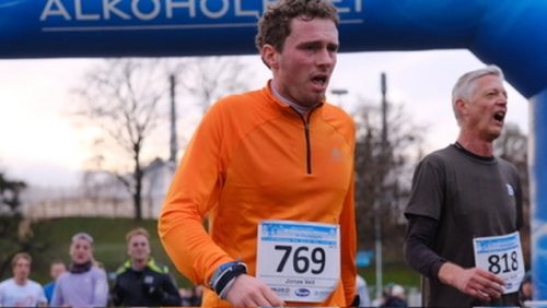 B1B28EF0-BE6E-4355-85BF-44D99FB742C1 4 5005 c