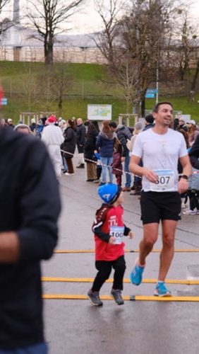 B57A36B2-166E-412E-8E16-8B4BBA050748 4 5005 c