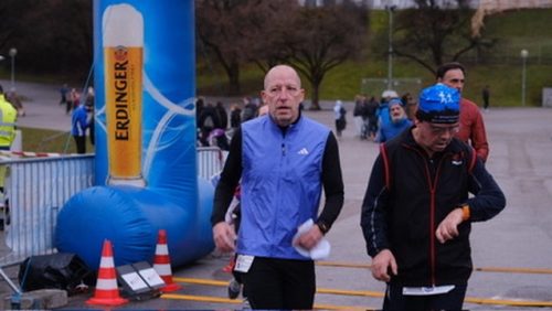 B6E06DD6-4394-48CF-B543-A3869672C68E 4 5005 c