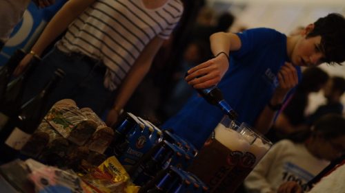 B817646E-AF1D-4BCF-80F0-C5BA680A5566 4 5005 c