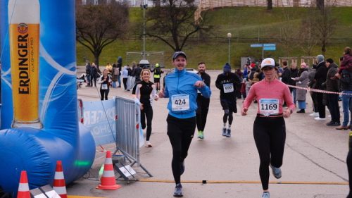 B8F379DB-5A82-4865-986E-2C69F74AB80E 4 5005 c