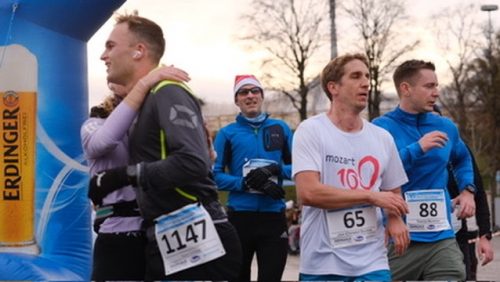 B9E739F4-0E2A-47E3-9796-FEA599908679 4 5005 c