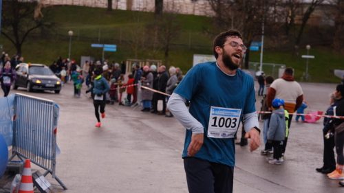 BEE88942-C1C2-43A2-BB41-D06279C11D28 4 5005 c