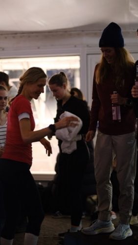 BF854BBE-A382-4291-931E-87F0ADA5A77B 4 5005 c