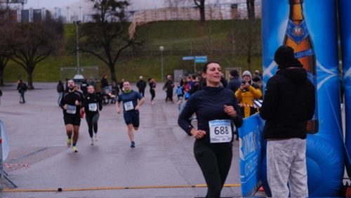 C35C225B-1FA7-4A49-A344-1770D176D23F 4 5005 c