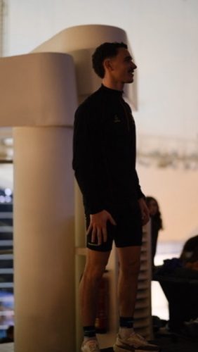 C8AB543B-B94C-4BF1-B7CA-F737B4EFD5DE 4 5005 c