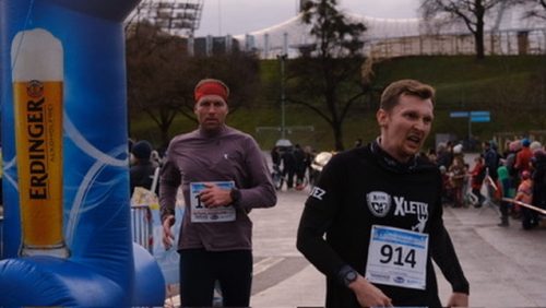 C927CA84-A95C-4E95-8576-4B495CE4A831 4 5005 c