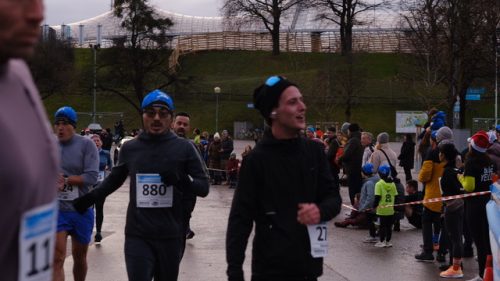 C9835C75-6AA1-4157-944A-C46CBEE65157 4 5005 c