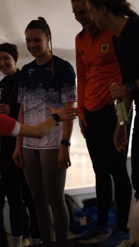 CFFFA232-0AFA-49CC-AC70-13868F79E3AD 4 5005 c