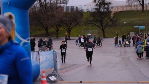 D03BA9B6-B8FD-493E-AB0C-C7CCD1EDA811 4 5005 c