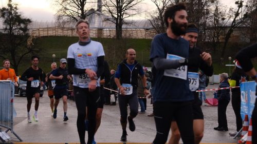 D5E51FCE-89E2-4BCC-B3A4-276DB8D03BB7 4 5005 c