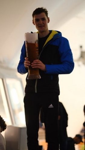 D78997C4-3F85-46C7-BF91-6B7BC72A987E 4 5005 c