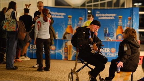 DD6A4EB7-CA27-4389-886E-91399339F244 4 5005 c