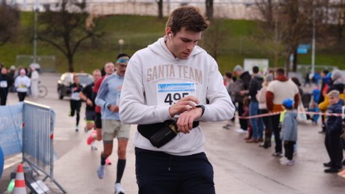 DE42E962-CEF1-4429-BAC8-97B0FF64EA80 4 5005 c