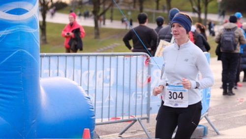 E1873758-8D35-49AD-B4EC-A82B5FA65803 4 5005 c