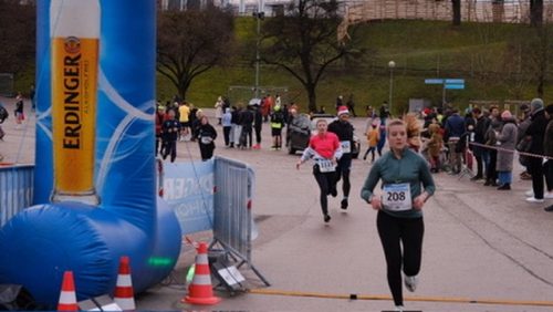 E33F4FF9-90C0-42DD-8B68-45438934CDA5 4 5005 c