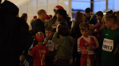 E52B9DB4-47C2-4022-8FB0-3ADF13C68A94 4 5005 c