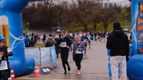 E8B8B86A-1232-4515-AA35-BC7F7D5E9375 4 5005 c