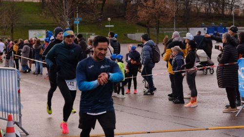 E8BD7FAF-900B-4AAD-B995-7DCA36C411EC 4 5005 c