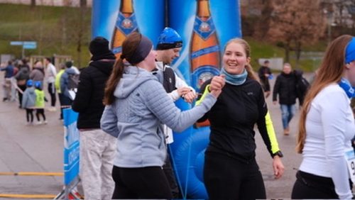 E8DEE5A1-C04E-47B7-A93D-C15DC4057EAD 4 5005 c