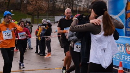 E966316B-719A-447B-9516-B2FA0B9CEE3D 4 5005 c