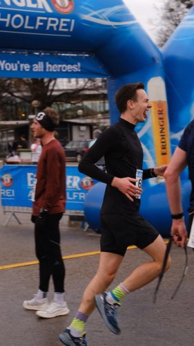 EC971026-0DD0-411E-A98C-F36184EE9400 4 5005 c