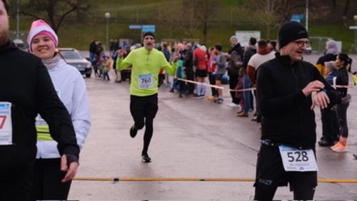 EE4307F7-BAA2-4DBE-A2F0-F57CE870E9BA 4 5005 c