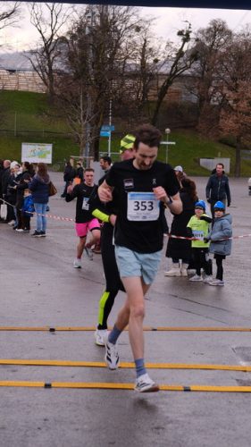 F084FFCA-7D8D-4387-8DB5-27A38E24B325 4 5005 c