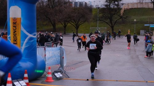 F5E86974-AFB9-4F94-92C8-E9409E97E927 4 5005 c