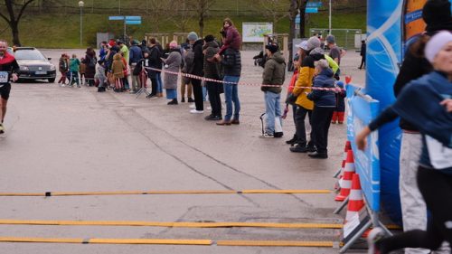 F73B8DB9-B0F1-4FDF-B8AA-F3EF19E2840F 4 5005 c