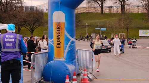 0A0ECDE2-126D-499D-B0EF-AC604612954A 4 5005 c