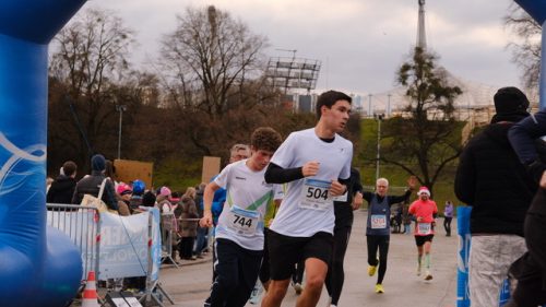 105F7F8C-E389-423D-A71A-1AEFB4150C30 4 5005 c