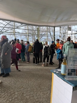 17B4DE65-C53C-46D4-8B54-FD1ED18DAE87 4 5005 c