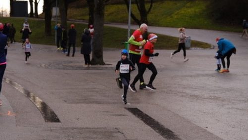 1D7E23AA-2528-433F-A2B3-5EAC40473CBC 4 5005 c