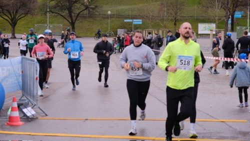 1E143846-B5D1-4CA1-8645-73D719FDE9B0 4 5005 c