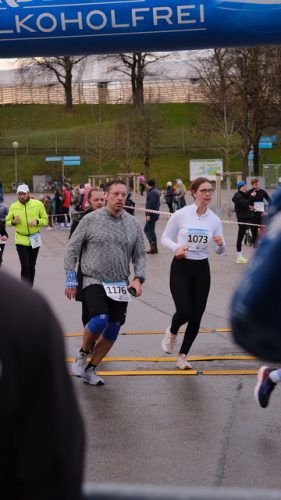 1E727953-8E60-463A-95BC-D3E0641E90D6 4 5005 c