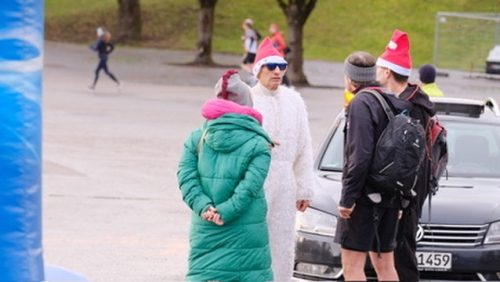 1F6B0C48-2D2B-423A-A858-375724F1B986 4 5005 c