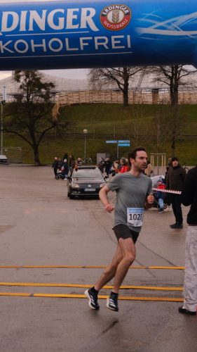 244B93F9-AB49-413B-9898-645355A5B00C 4 5005 c