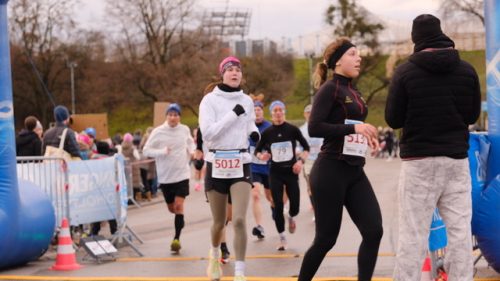 2B1B58B5-300E-4BE8-B27E-96C9A73D726A 4 5005 c