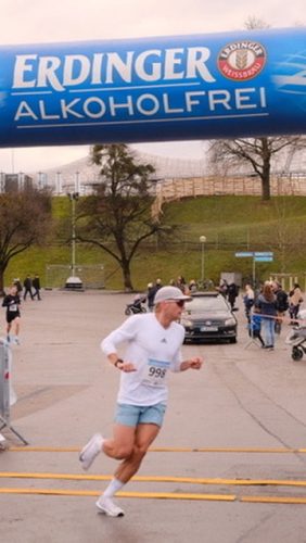 2D1CF673-F8DC-4AD8-8664-45F15426B89D 4 5005 c