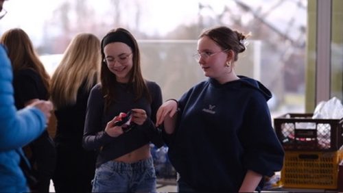 2FACF4EB-3792-4D52-B538-717A070ED17D 4 5005 c