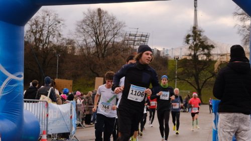 30ABAE2F-4500-4978-BA8B-C3C1159AD09D 4 5005 c