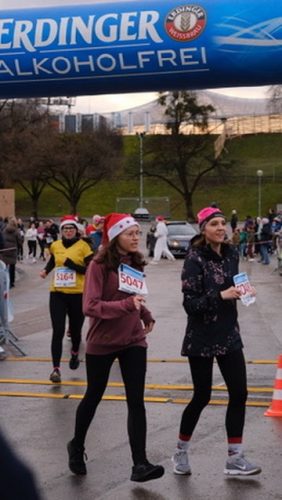 3440AE30-06B3-421F-BCDB-078A58C0D364 4 5005 c