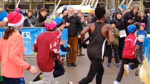 38ECD98B-6BAA-4E84-B644-0FBBD021E3F4 4 5005 c