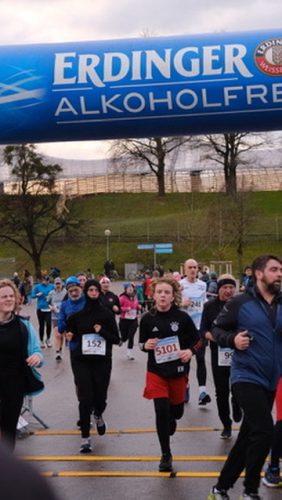 39B2CDB6-B995-4730-A01B-8C78510F681C 4 5005 c