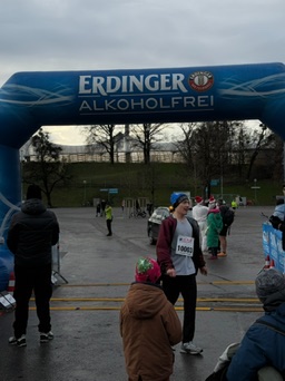 3FB8EC9B-023D-42C4-AB2F-ECBC13D6BF37 4 5005 c