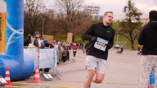 464D4B51-78A9-417E-8D14-7B9192CF3C29 4 5005 c