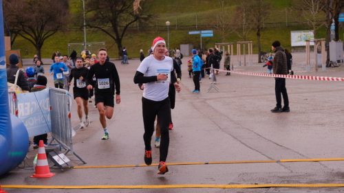 480D2CB7-A930-4E03-959C-37900E6B6B56 4 5005 c