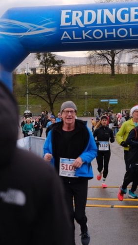 4B1874EB-4CCE-470F-90A6-41CD94FFBA20 4 5005 c