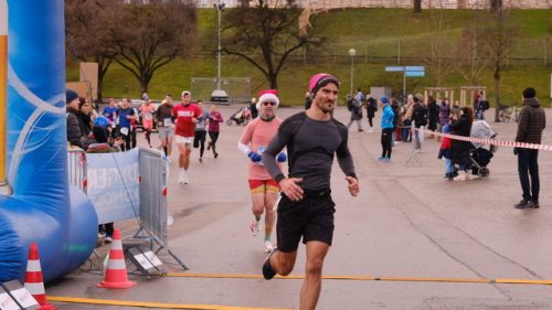 4D2DF9BD-00AD-4338-96CF-4B205B05DA7B 4 5005 c